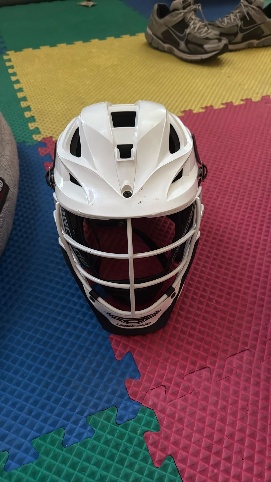 Cascade S Lacrosse Helmet White