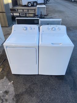 GE Washer And Dryer Set