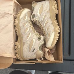 Moab 3 Mid WP Hiking Boot (new) 