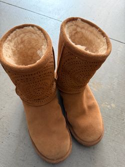 UGG boots woman size 8