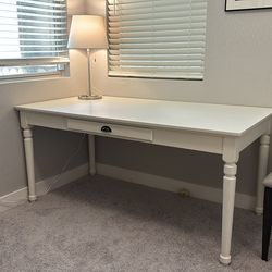 Pottery barn large desk-pick up only