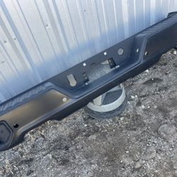 REAR BOMPER 2019-2025 CHEVROLET SILVERADO O GMC SIERRA 