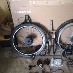 36 Volts 500 W With The Battery All Still Brand New The Fork The Crank And A Whole Lot Of Extra Parts
