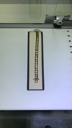 10kt Gold Cuban Bracelet 30.2 DWT 