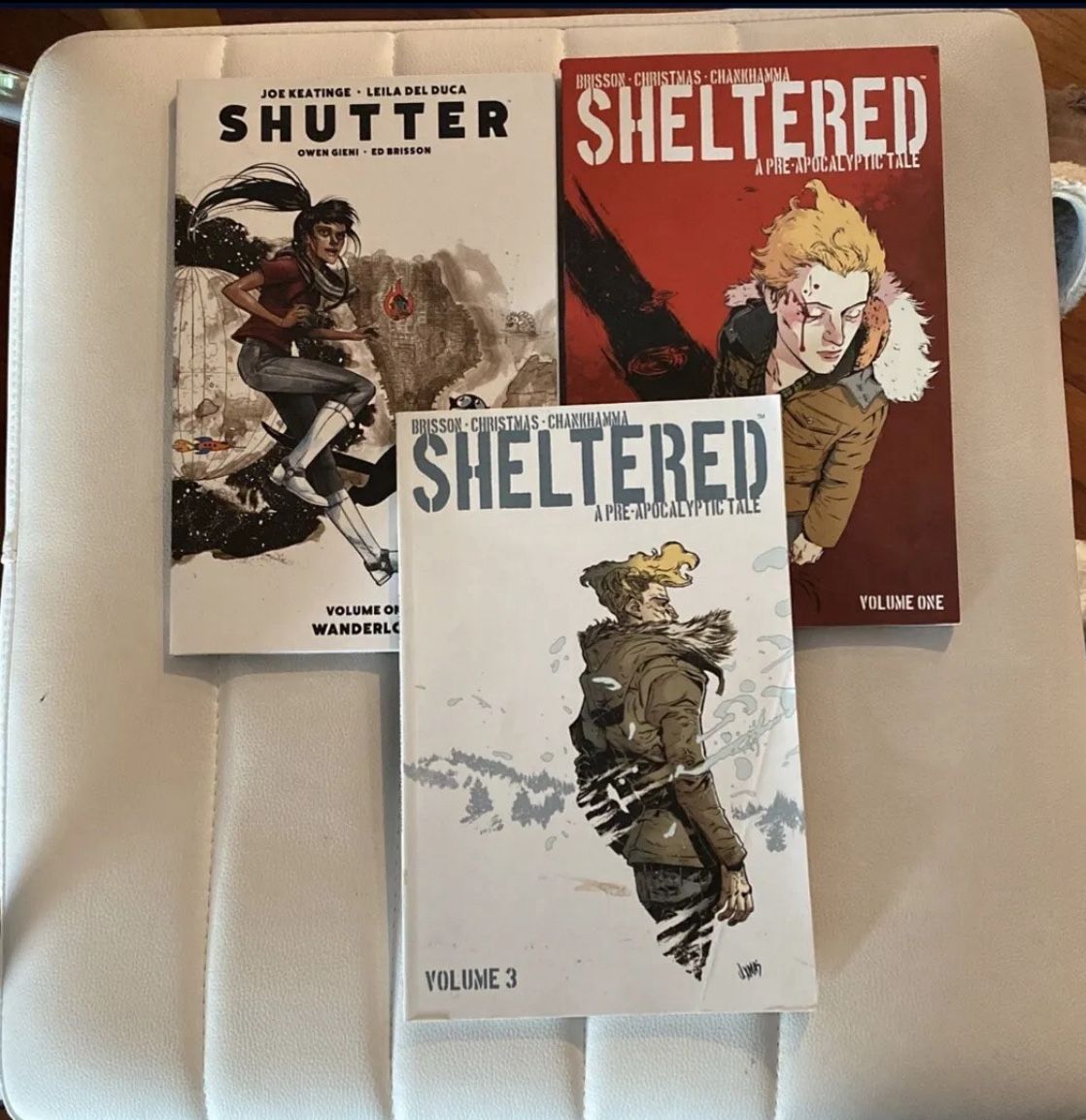 Graphic Novel Set Of 3 Like New Condition Sheltered
