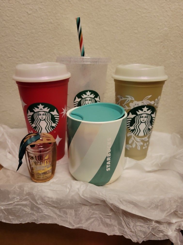 Holiday Starbucks Cups Set Of 5