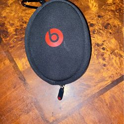 Beats carrying case box 