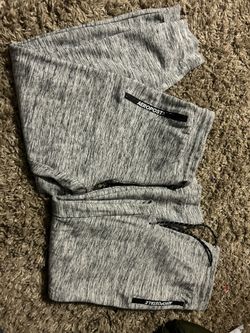 2 Aeropostal Médium 