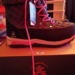 This is a pair of Kamik Kids' Libra winter boots in a charcoal and black color with fuchsia pink laces. Size 5. Brand New. Only $30.