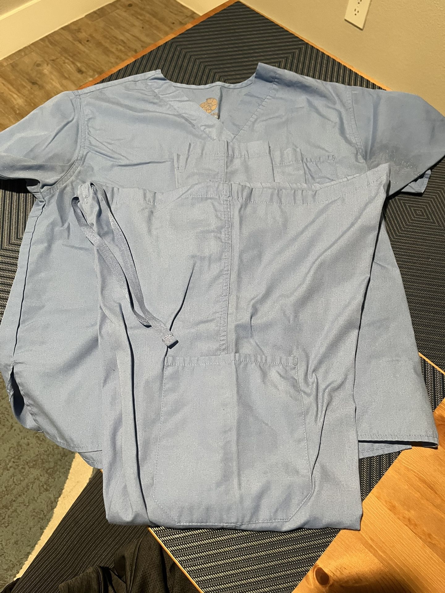 Scrubs, Mens Small