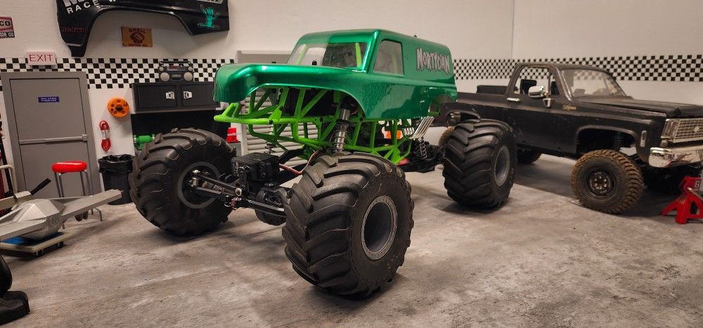 Axial Smt10