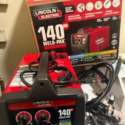 Lincoln Electric Weld-Pak 140 Amp MIG and Flux-Core Wire Feed Welder, 115V, Aluminum Welder with Spool Gun sold separately
