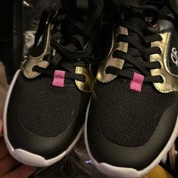 Teniz Usados En Muy Buenas Condisiones Size 9 M
