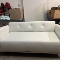 White Couch NEED GONE ASP