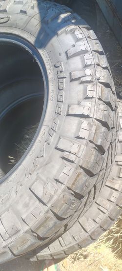 4-- 35x12 ridge grappler tires