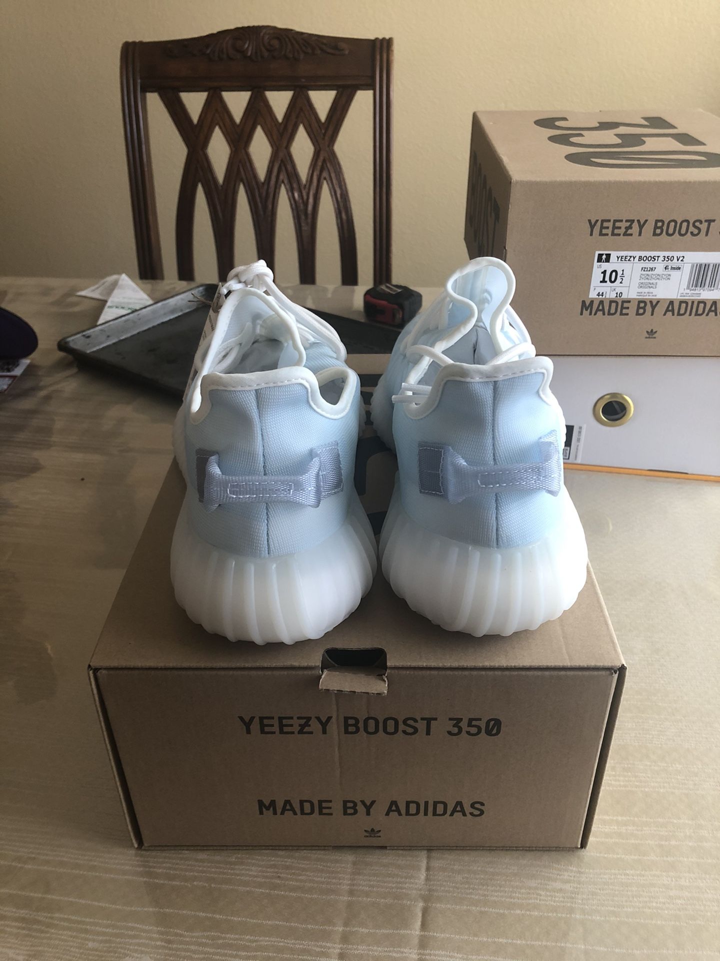 Yeezy 350 Boost Mono Ice