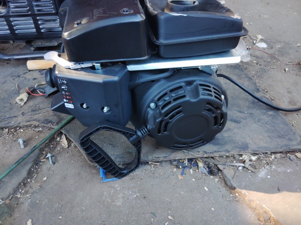 Toro 7.5 Horsepower Motor Electric Starter 