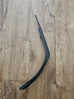 2007-2012 Nissan Altima right side tail light trim 