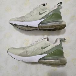 Nike Air Max 270 Woman Size 10 With Original Box 
