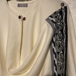 Soft Alpaca Wool Ladies Poncho From Ecuador