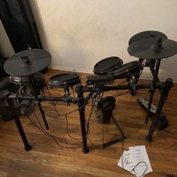 Electric Drumset Alesis Nitro