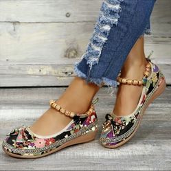 New Women Floral Shoes Size USA 9