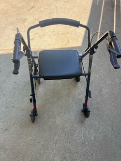 4-Wheel Rollator Walker with Seat