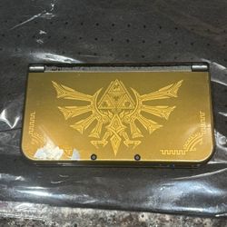 Nintendo 3DS XL Hyrule Special Edition