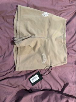 Brand new with tags (NWT) Darc Sport Loyalty V3 "Energy" Pump Shorts in Taupe.