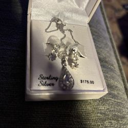 Teardrop Pendent And 3 Stud Cristal  Earring,