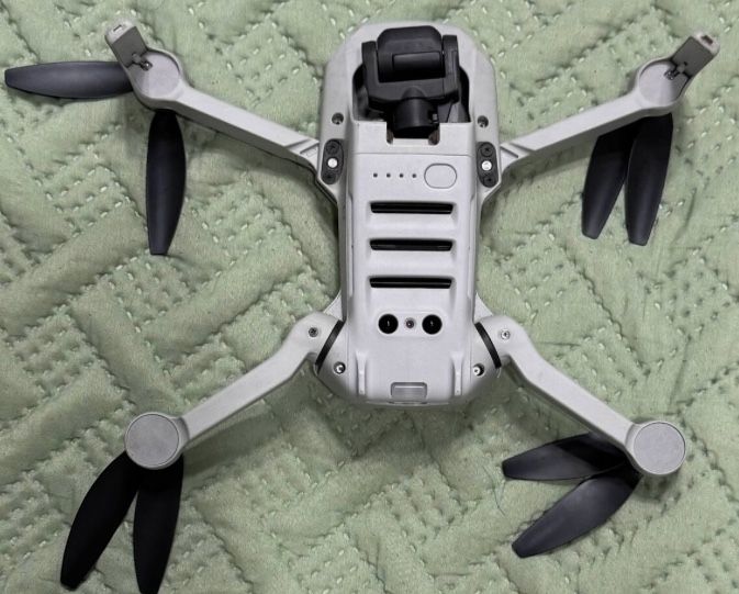 DJI Mini 2 SE Camera Drone MT2SD (Drone Only)