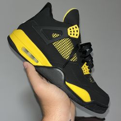 Jordan 4 Thunder 2012 Size 11