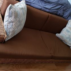 Indoor lower wicker sofa/couch