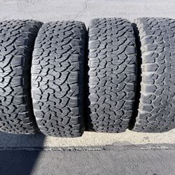 (4) 35x12.50R17 Bfgoodrich All Terrain KO2