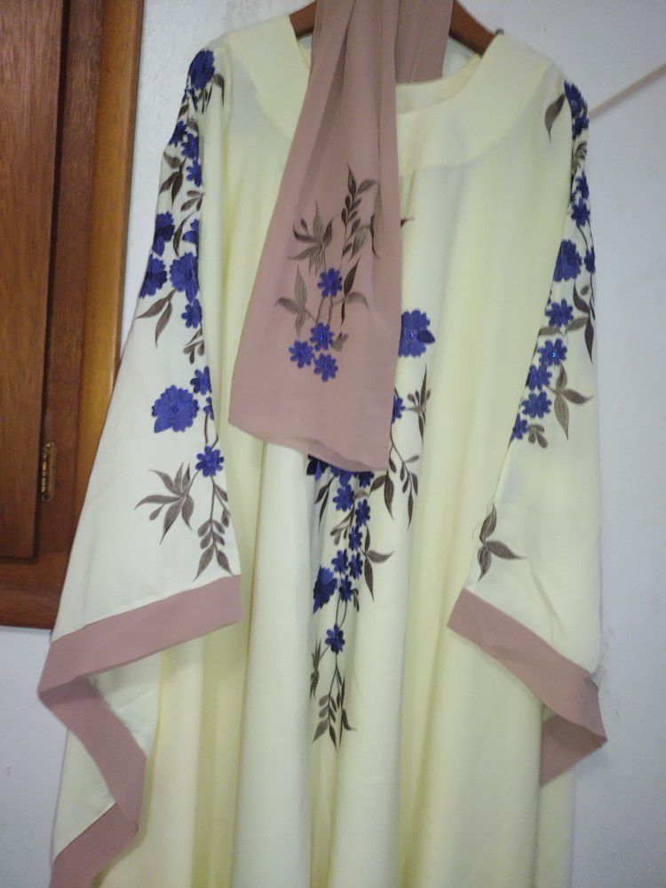 Classic Women's Embroidery Abaya Farasha Dress