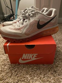 Women’s Nike Air Max Size 9.5