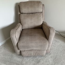 Electric Power Recliner Chair – Great Condition – $300