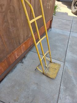 Hand dolly tool