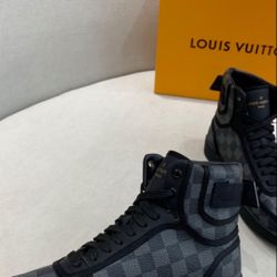 Louis Vuitton ,Versace,Gucci