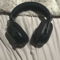 RAZER bluetooth headphones