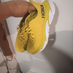 Hoka One One Clifton 9.5