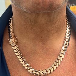 Handmade polished Rose gold miami Cuban Links necklace ✨✨✨
