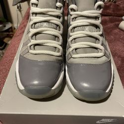 Air Jordan 11 Retro COOL GREY (GS) SIZE 6y