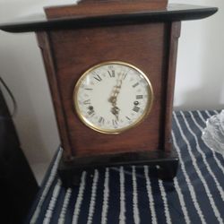 Unique  Clock Vintage 