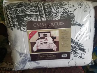Large Comforter french Printed Images, Luxurious Feel, Chic, Both Side Printed. Woodland Hills,Ca 