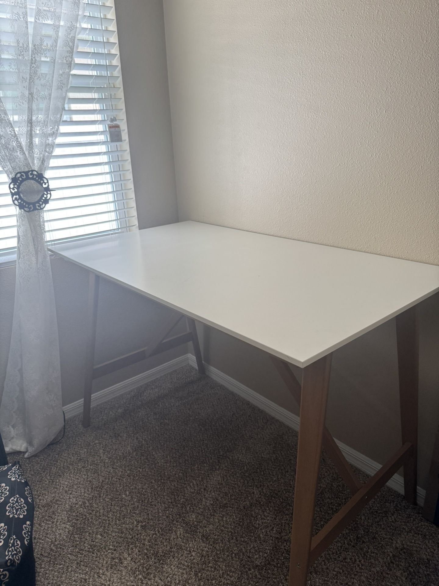 Bar Table
