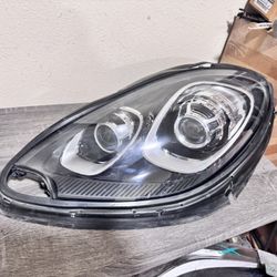 2015 To 2018 PORSCHE MACAN LH HEADLIGHT