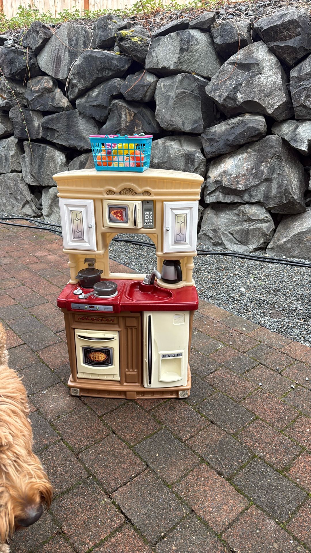 Excellent Condition Kids Play Kitchen