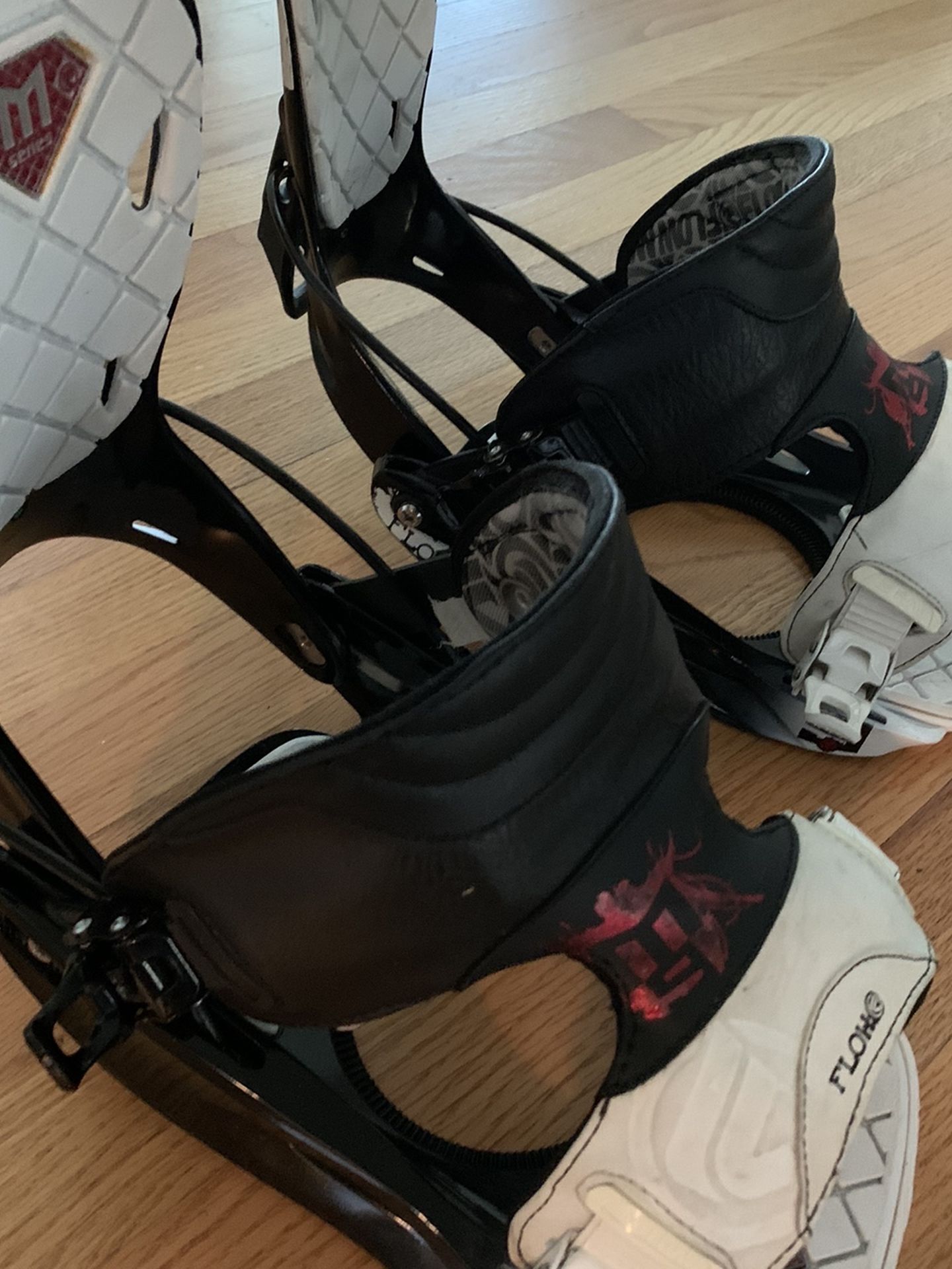 Flow Snowboard Bindings XL (10-14 Boot Size) with Hardware