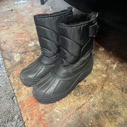 Snow Boots 